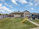 Photo - 17 Batchelor Crescent, Wangaratta VIC 3677 - Image 12