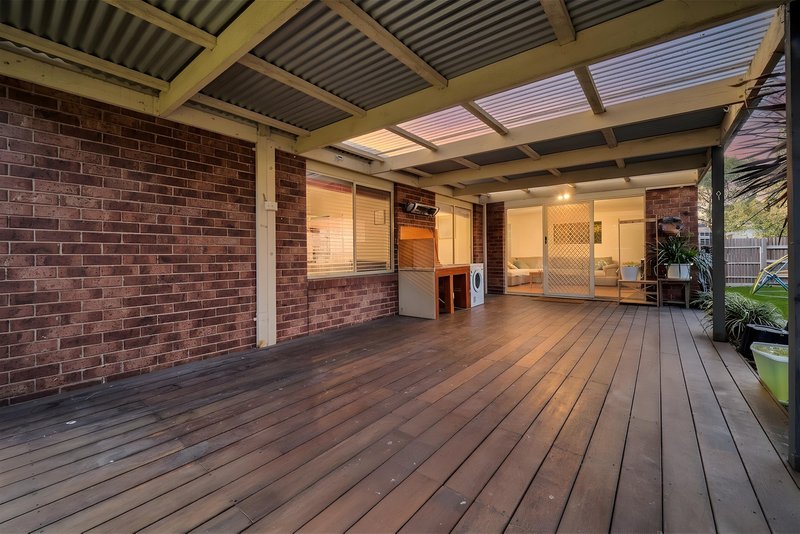 Photo - 17 Bateman Grove, Hampton Park VIC 3976 - Image 14