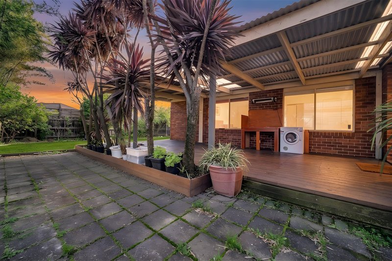 Photo - 17 Bateman Grove, Hampton Park VIC 3976 - Image 15