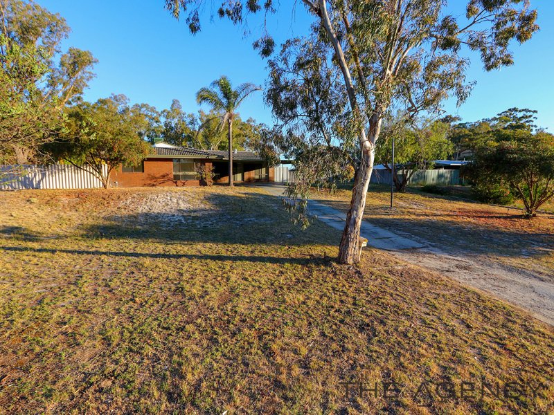 Photo - 17 Battersea Road, Canning Vale WA 6155 - Image 2