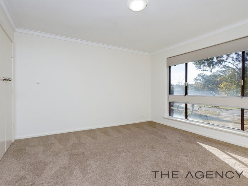 Photo - 17 Battersea Road, Canning Vale WA 6155 - Image 13