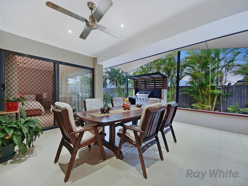 Photo - 17 Baybreeze Crescent, Murrumba Downs QLD 4503 - Image 13