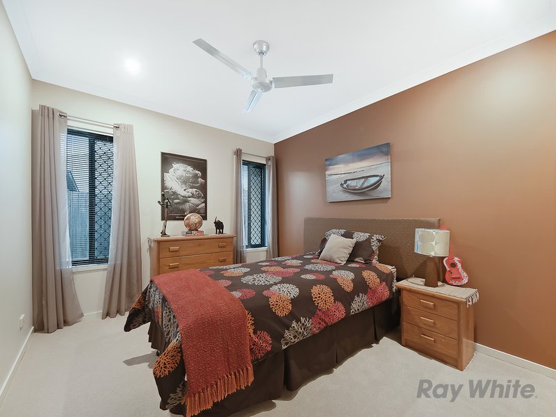 Photo - 17 Baybreeze Crescent, Murrumba Downs QLD 4503 - Image 15