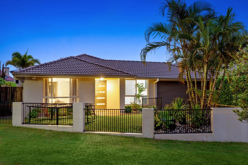 17 Baychester Place, Wakerley QLD 4154