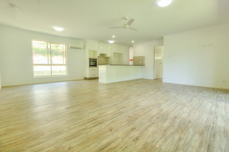 Photo - 17 Bayview Close, Agnes Water QLD 4677 - Image 5