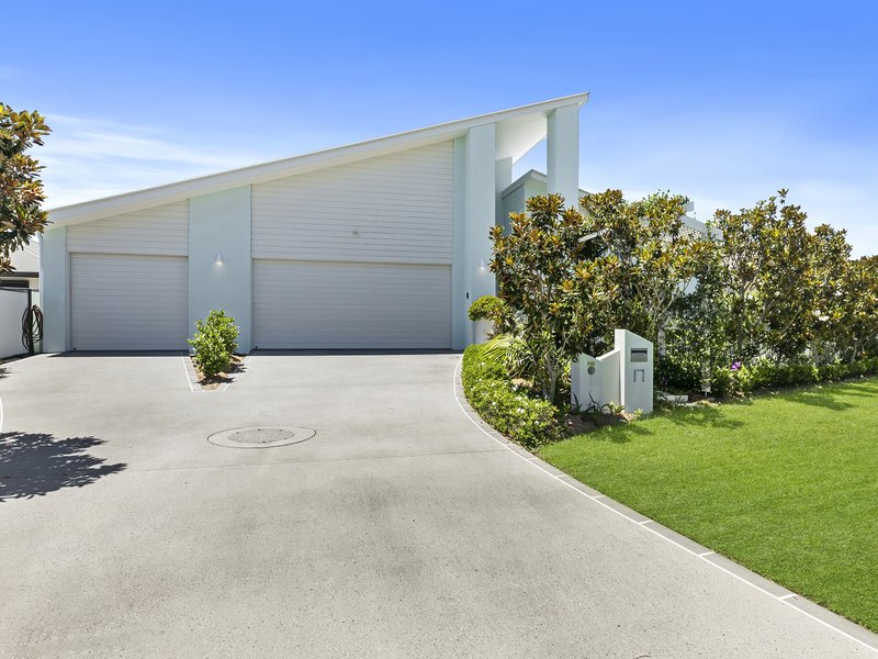 Photo - 17 Baza Place, Banksia Beach QLD 4507 - Image 4