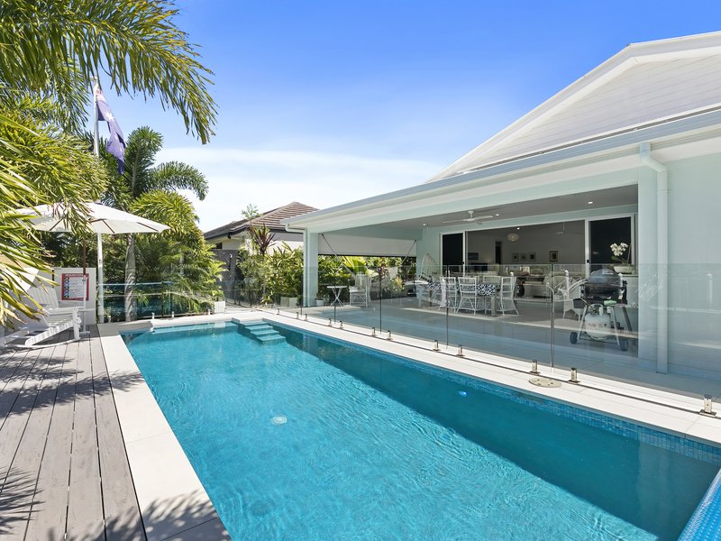 Photo - 17 Baza Place, Banksia Beach QLD 4507 - Image 5