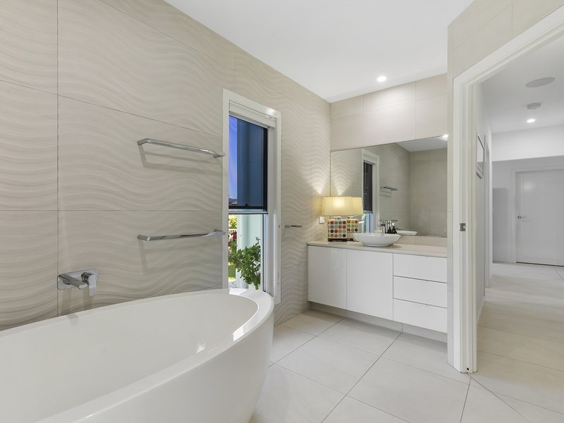 Photo - 17 Baza Place, Banksia Beach QLD 4507 - Image 21