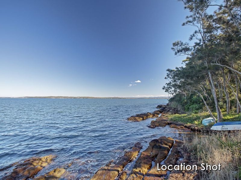 17 Beach Road, Wangi Wangi NSW 2267