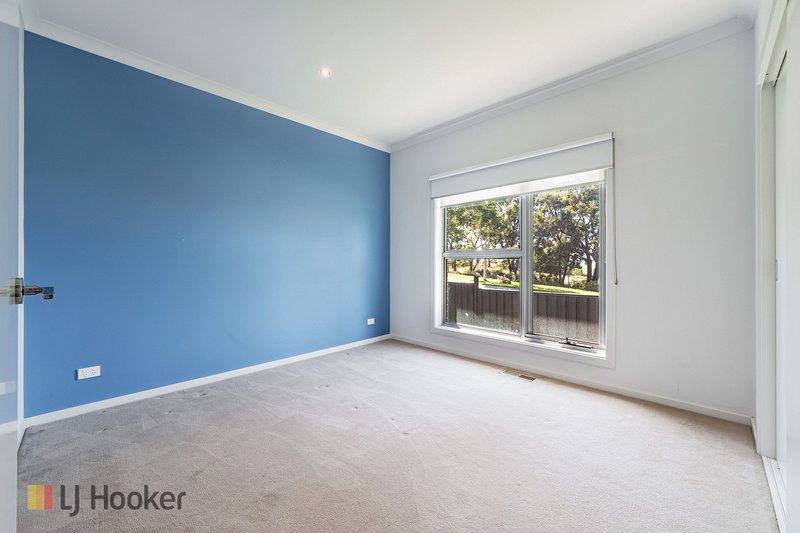 Photo - 17 Beau Vista Drive, Craigieburn VIC 3064 - Image 25