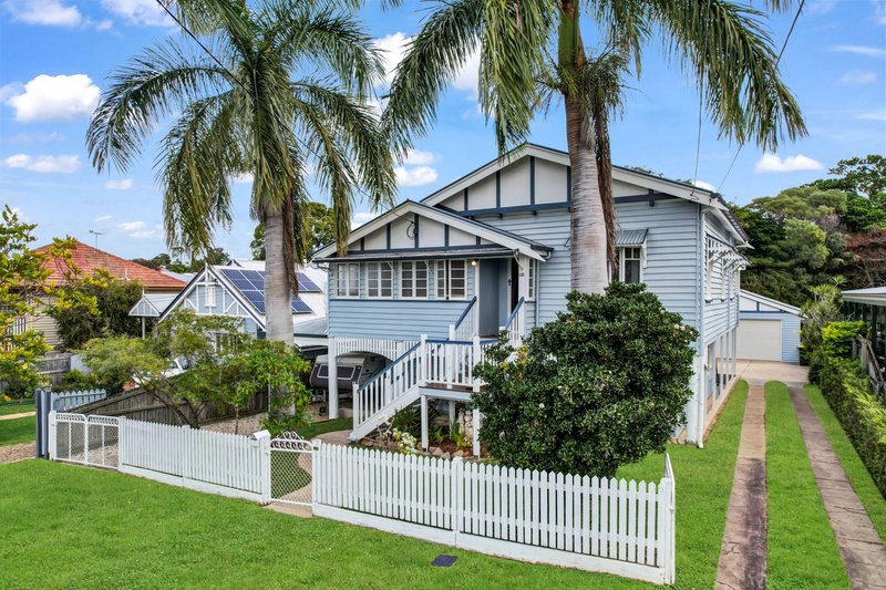 17 Beaumetz Street, Sandgate QLD 4017