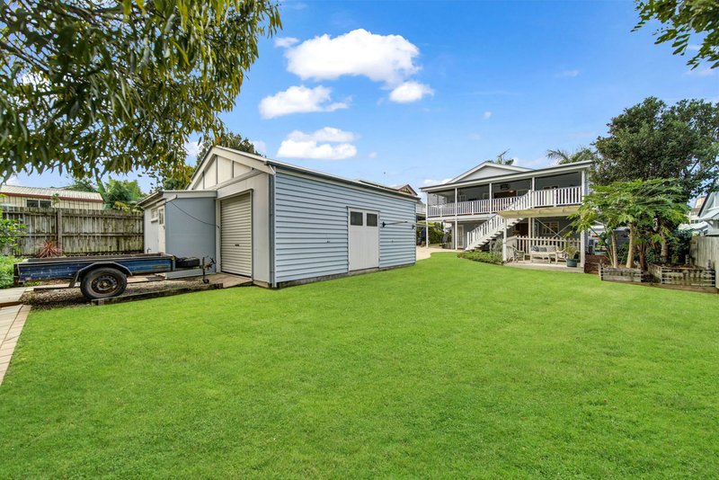 Photo - 17 Beaumetz Street, Sandgate QLD 4017 - Image 10