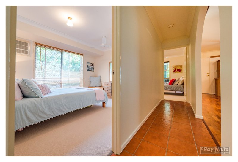 Photo - 17 Beaumont Drive, Frenchville QLD 4701 - Image 17