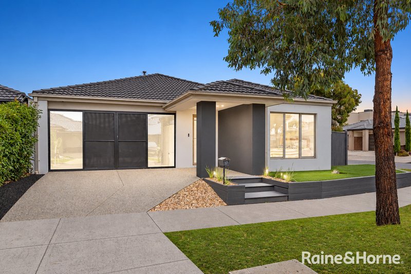 Photo - 17 Bedford Way, Mickleham VIC 3064 - Image 1