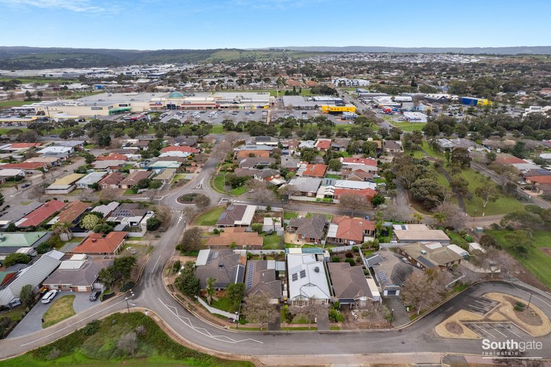 Photo - 17 Beechwood Grove, Seaford SA 5169 - Image 11