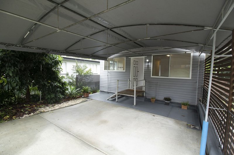 Photo - 17 Belleglade Avenue, Bundamba QLD 4304 - Image 5