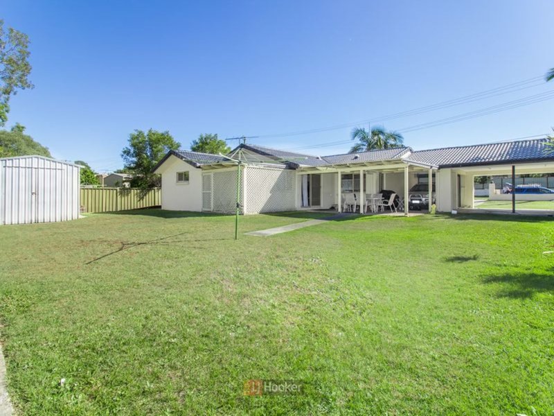 Photo - 17 Bennett Drive, Regents Park QLD 4118 - Image 1