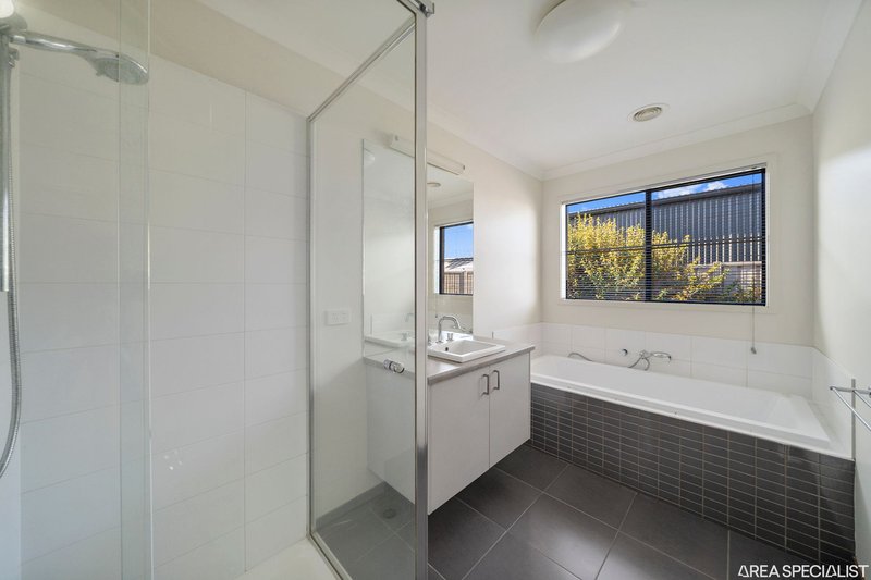 Photo - 17 Bentleigh Street, Shepparton VIC 3630 - Image 9