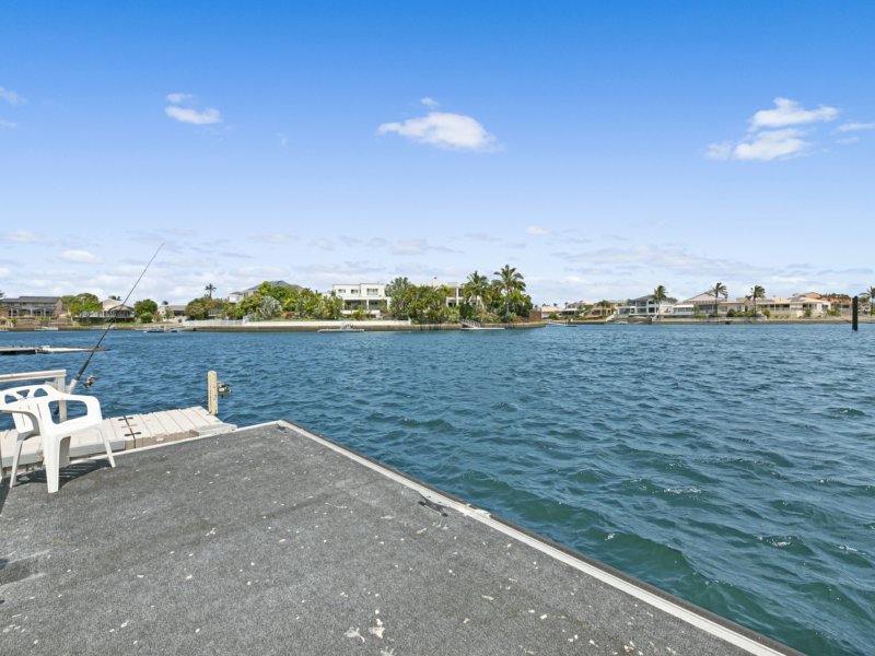 Photo - 17 Bernardino Crt , Mermaid Waters QLD 4218 - Image 25