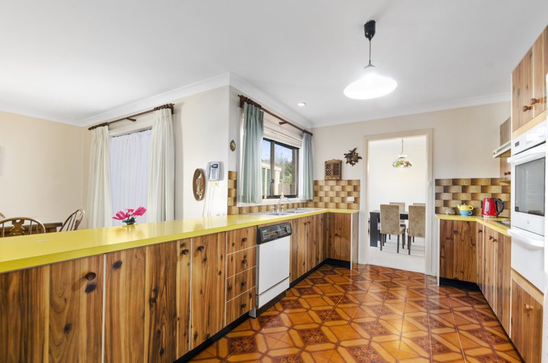 Photo - 17 Berrima Road, Moss Vale NSW 2577 - Image 6