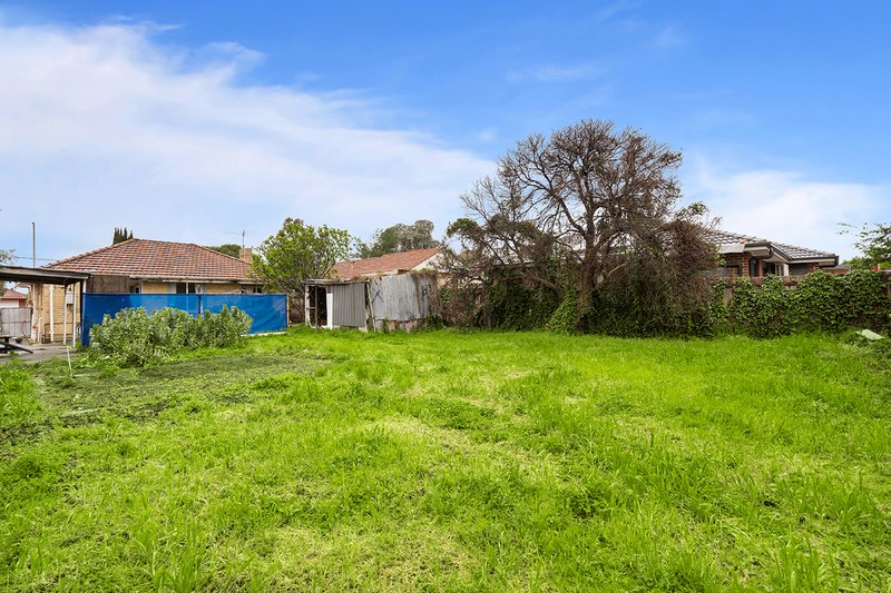 Photo - 17 Berry Street, Fawkner VIC 3060 - Image 11