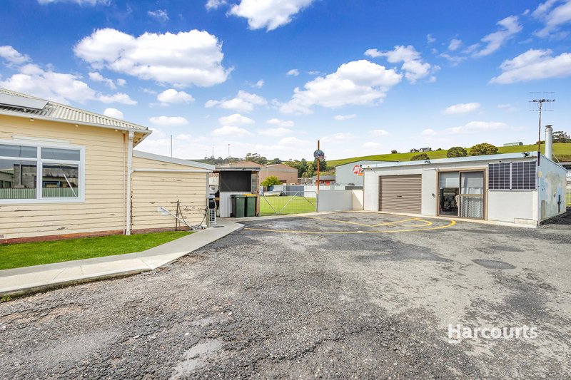 Photo - 17 Besser Crescent, Camdale TAS 7320 - Image 12