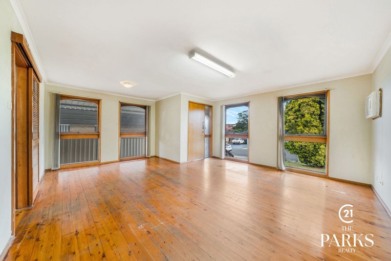 Photo - 17 Bettong Crescent, Bossley Park NSW 2176 - Image 3
