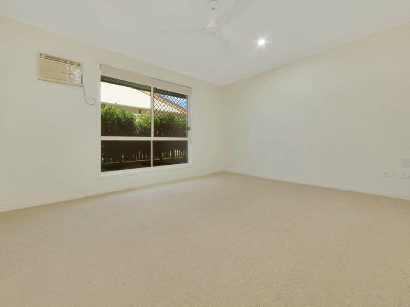 Photo - 17 Bevington Street, Tannum Sands QLD 4680 - Image 5