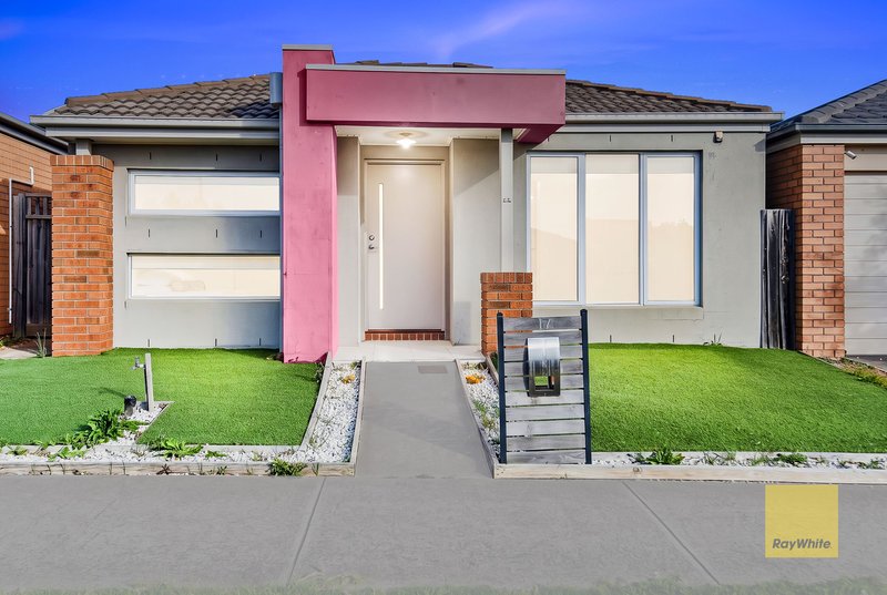 Photo - 17 Bianca Boulevard, Tarneit VIC 3029 - Image 1