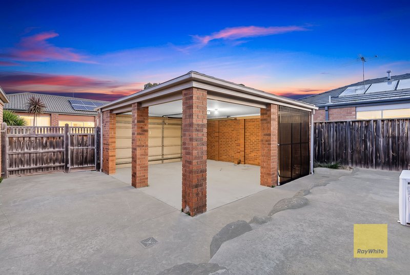 Photo - 17 Bianca Boulevard, Tarneit VIC 3029 - Image 18