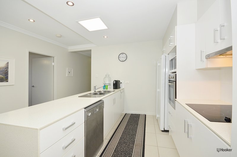 Photo - 1/7 Bimbadeen Avenue, Banora Point NSW 2486 - Image 7