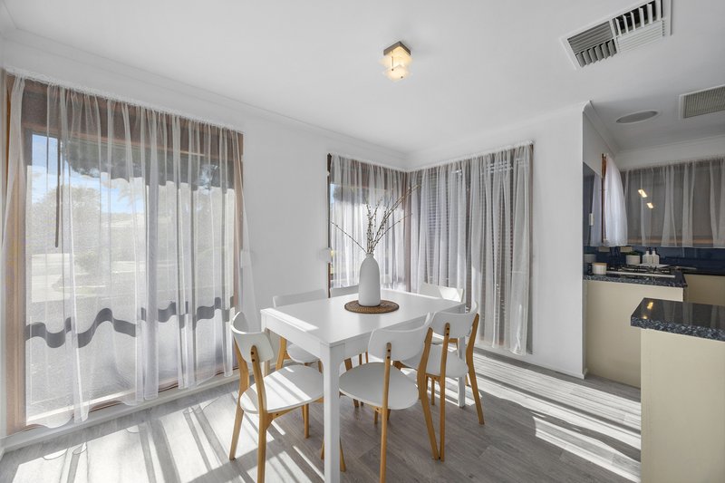 Photo - 17 Bimbadene Road, Reynella SA 5161 - Image 7