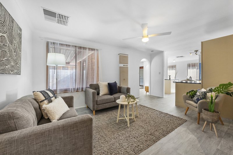 Photo - 17 Bimbadene Road, Reynella SA 5161 - Image 12