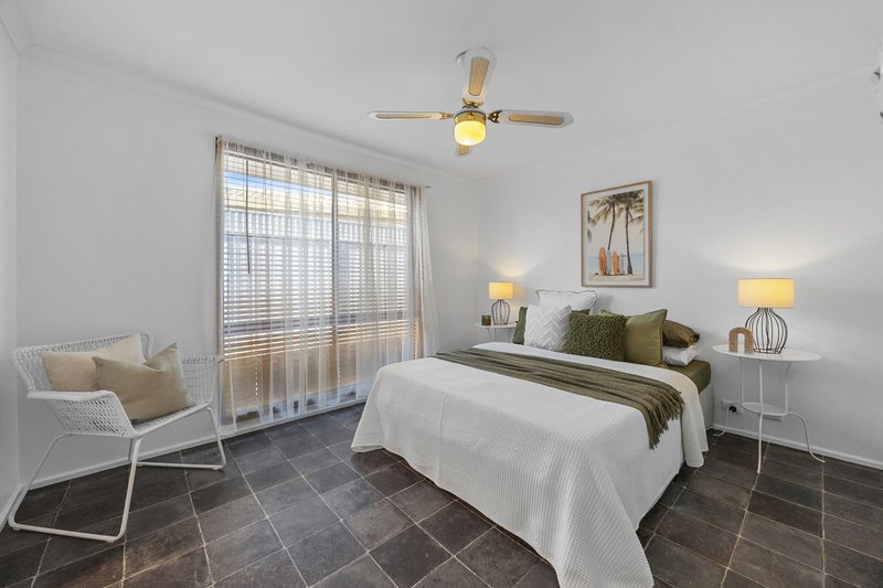 Photo - 17 Bimbadene Road, Reynella SA 5161 - Image 13