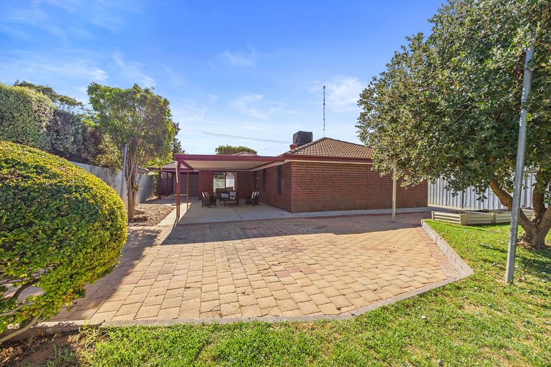 Photo - 17 Bimbadene Road, Reynella SA 5161 - Image 22