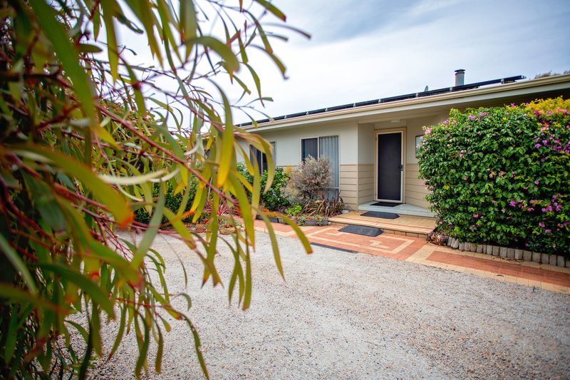 17 Birdwood Street, Hopetoun WA 6348