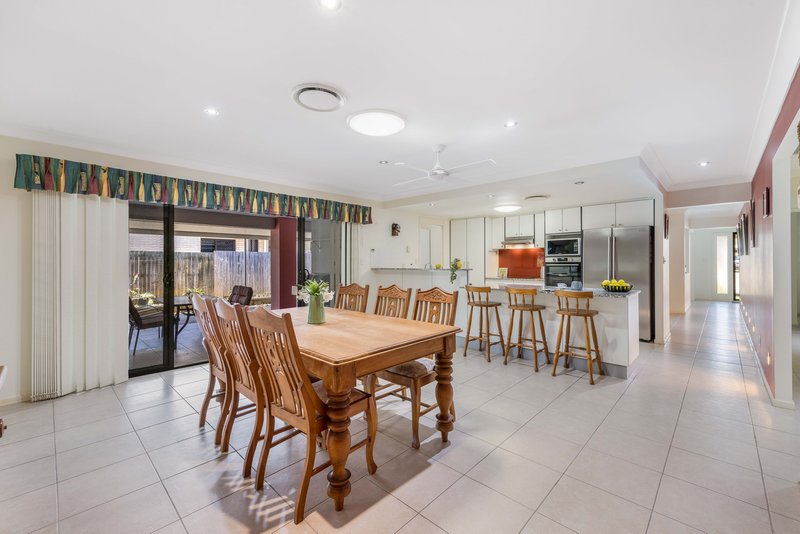 Photo - 17 Birrobeen Street, Little Mountain QLD 4551 - Image 4