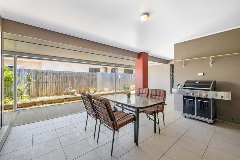 Photo - 17 Birrobeen Street, Little Mountain QLD 4551 - Image 6