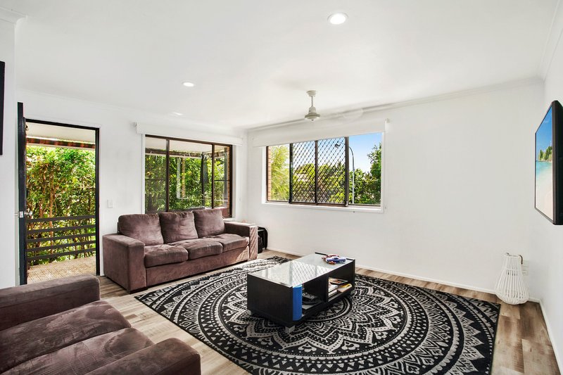 Photo - 1/7 Blakesley Street, Tewantin QLD 4565 - Image 4