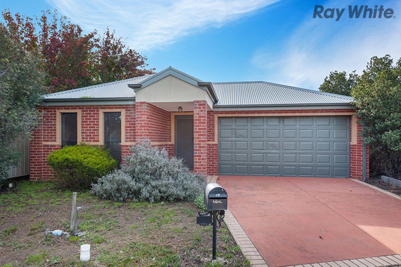 17 Blakeville Drive, Caroline Springs VIC 3023