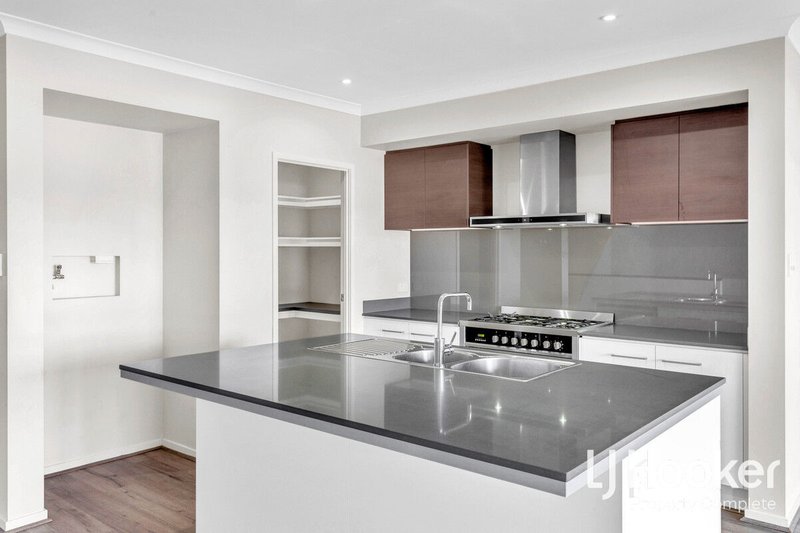 Photo - 17 Blossom Street, Yarrabilba QLD 4207 - Image 3