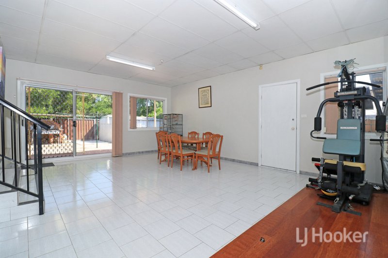 Photo - 17 Bluett Street, Marayong NSW 2148 - Image 6