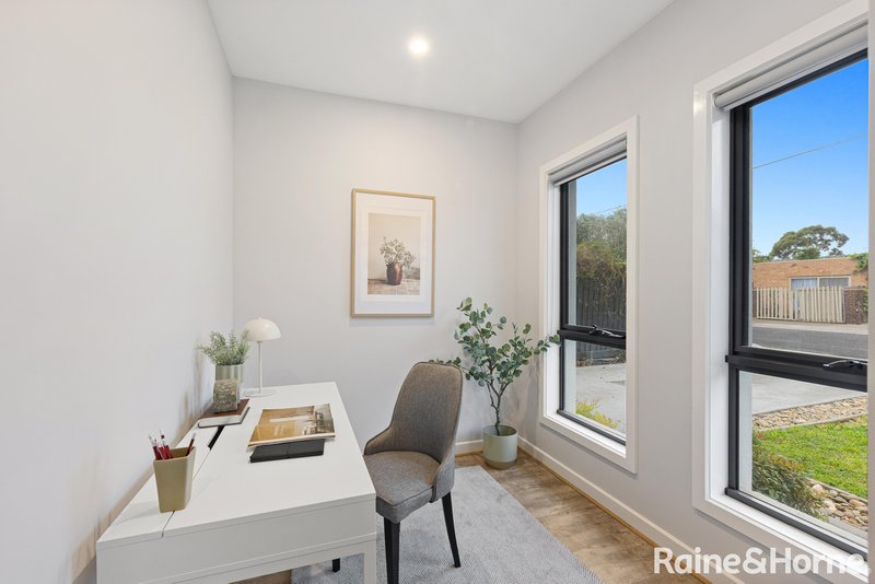 Photo - 1/7 Boisdale Avenue, Sunshine North VIC 3020 - Image 2