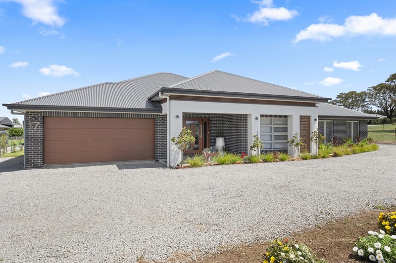 17 Bonnett Drive, Goulburn NSW 2580