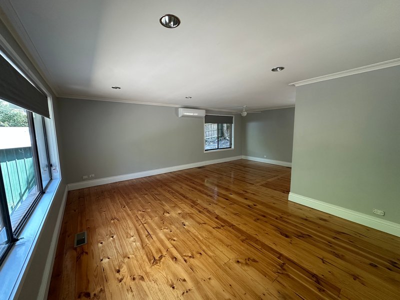 Photo - 17 Borang Avenue, Mount Evelyn VIC 3796 - Image 3