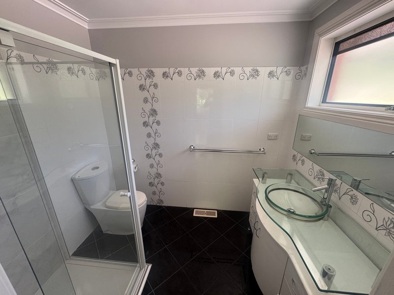 Photo - 17 Borang Avenue, Mount Evelyn VIC 3796 - Image 12