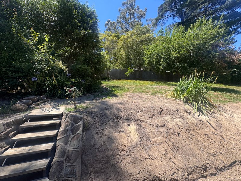 Photo - 17 Borang Avenue, Mount Evelyn VIC 3796 - Image 13