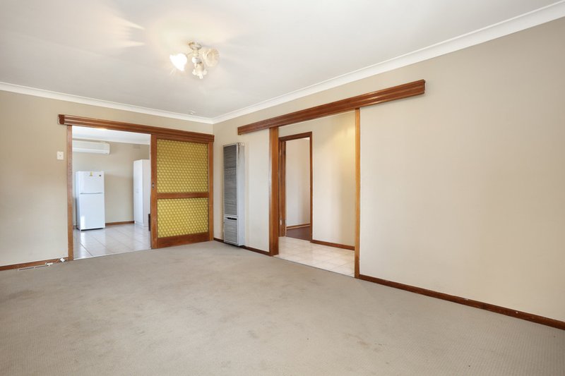 Photo - 1/7 Boston Road, Lalor VIC 3075 - Image 4