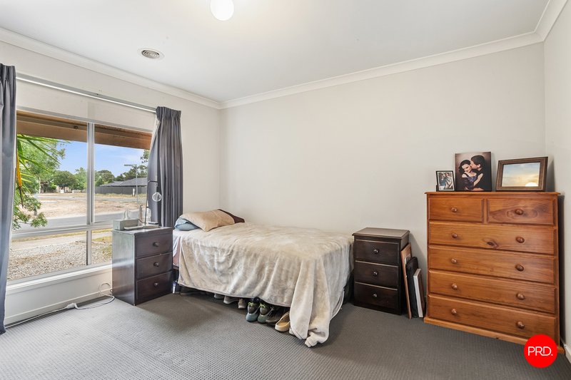 Photo - 17 Botheras Court, Epsom VIC 3551 - Image 6