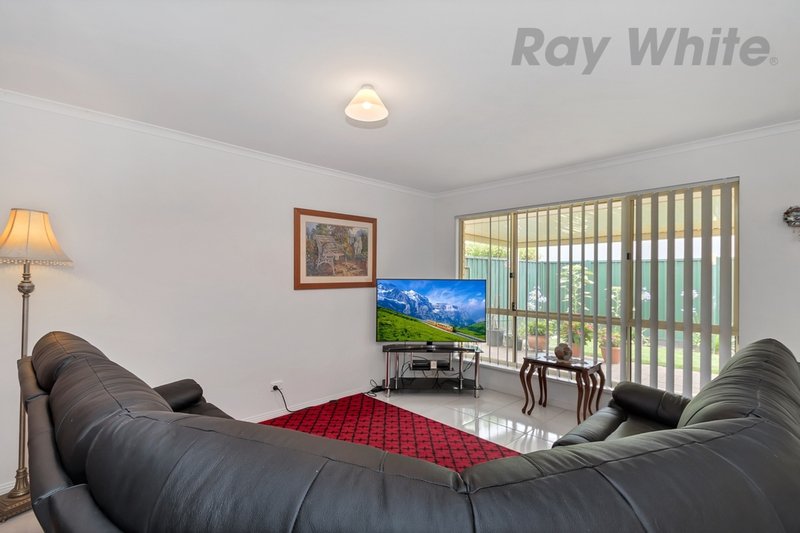 Photo - 17 Bowman Street, Elizabeth Park SA 5113 - Image 4